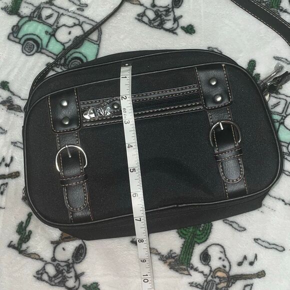 White stag black small messanger crossbody rectangular buckle bag new with tags - Picture 10 of 14